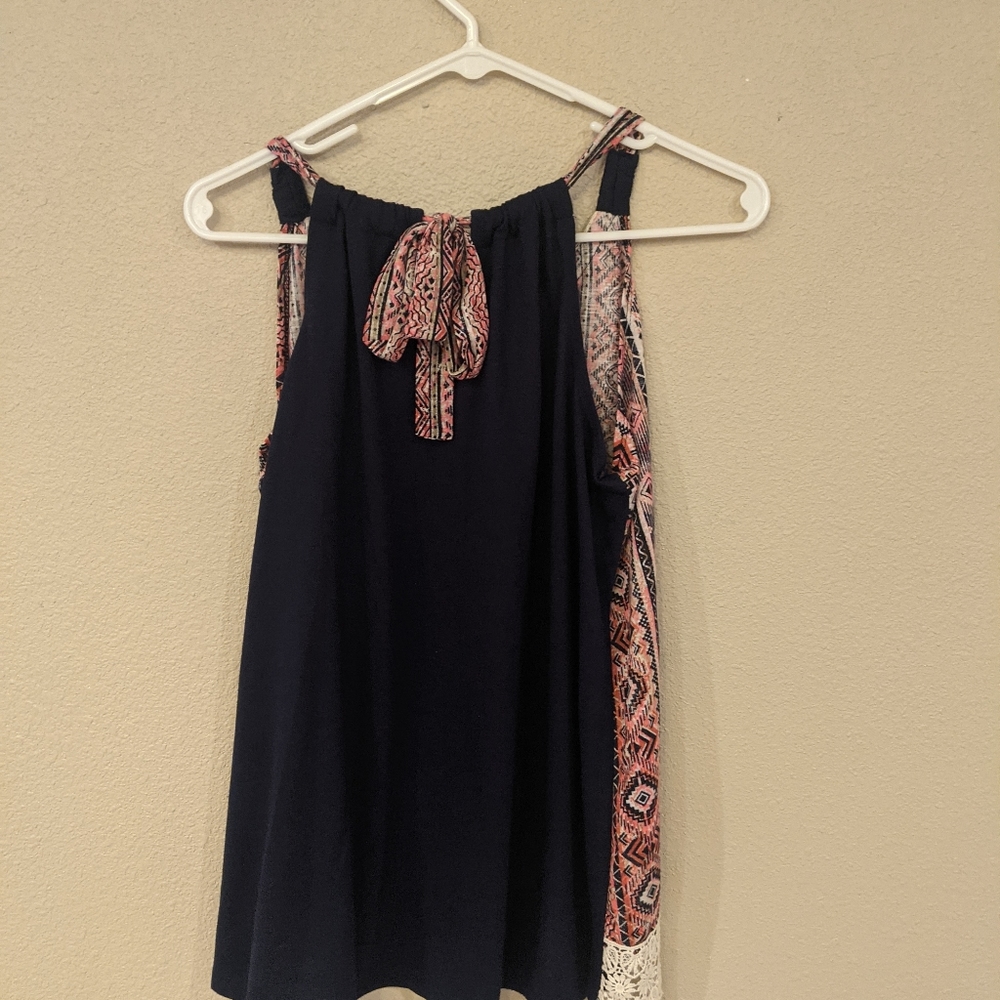 Pattern Tank Top - Picture 2 of 2